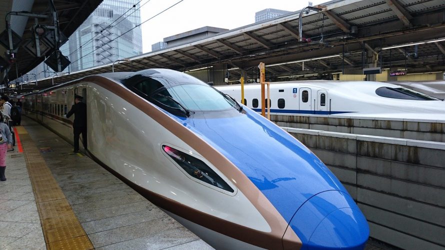 日本でも行動制限派と経済優先派がせめぎ合う感染対策